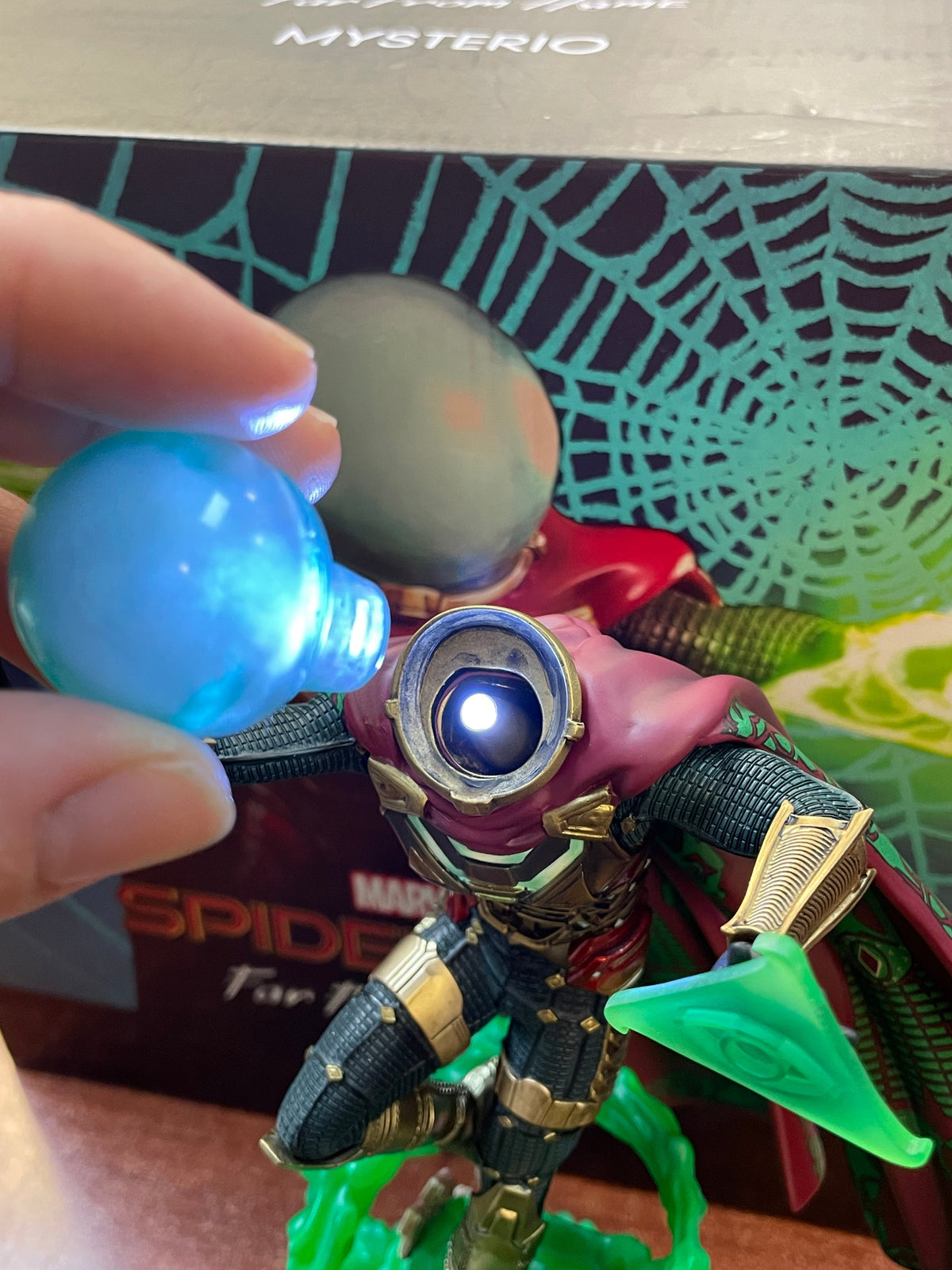 Mysterio BDS Art Scale 1/10 (Marvel Spider-Man Far From Home, Iron Studios) COMPLETE product image 12, provided for visual