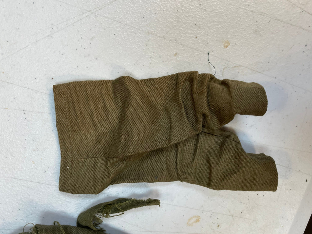 Action Marine with Foot Locker (Vintage 12” GI Joe, Hasbro) **Original** product image 9, provided for visual reference and