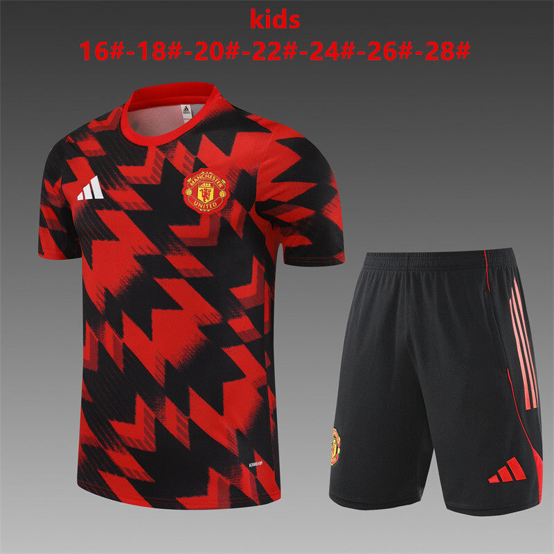 Kids Manchester United Training Tracksuits 25/26 Football product image 1