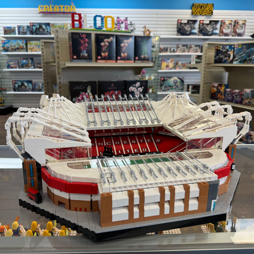 10272 Old Trafford - Manchester United (Retired) (Previously Owned) product image 1, provided for visual reference and