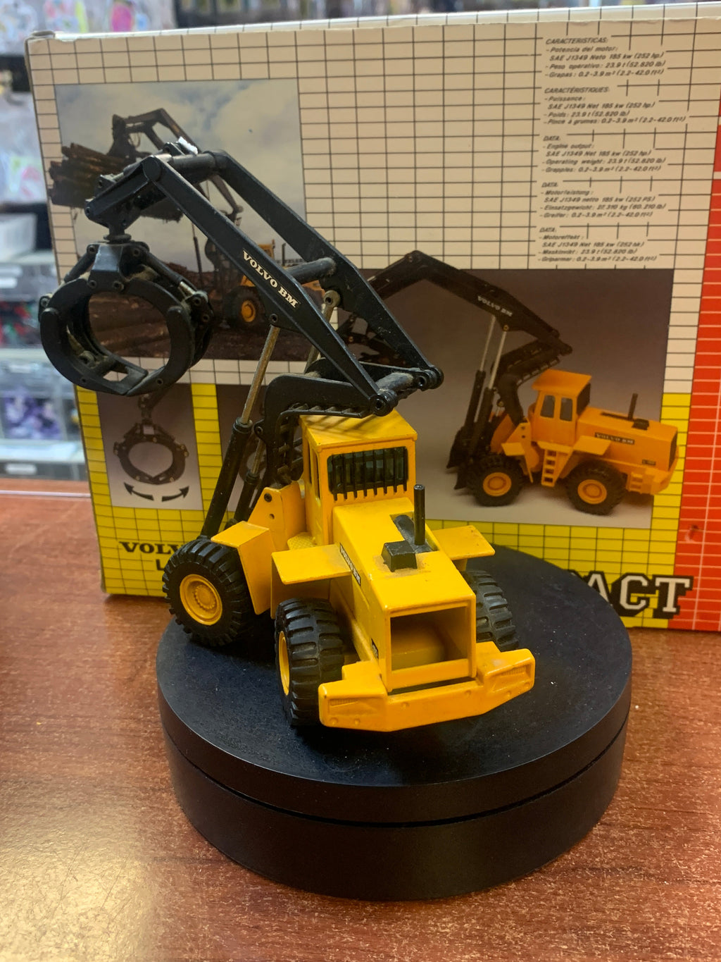 Caterpillar Compact Volvo BM L160 High Lift 1/70 ( Vintage JOAL, CAT) product image 7, provided for visual reference and