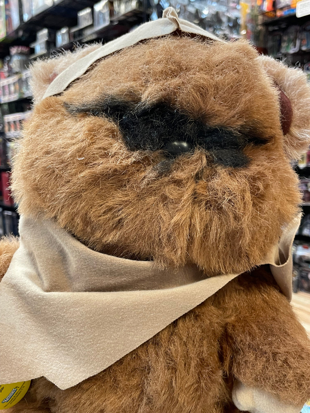 Wicket Warrick Plush with Tag (Vintage Star Wars, Kenner) product image 6, provided for visual reference and product detail