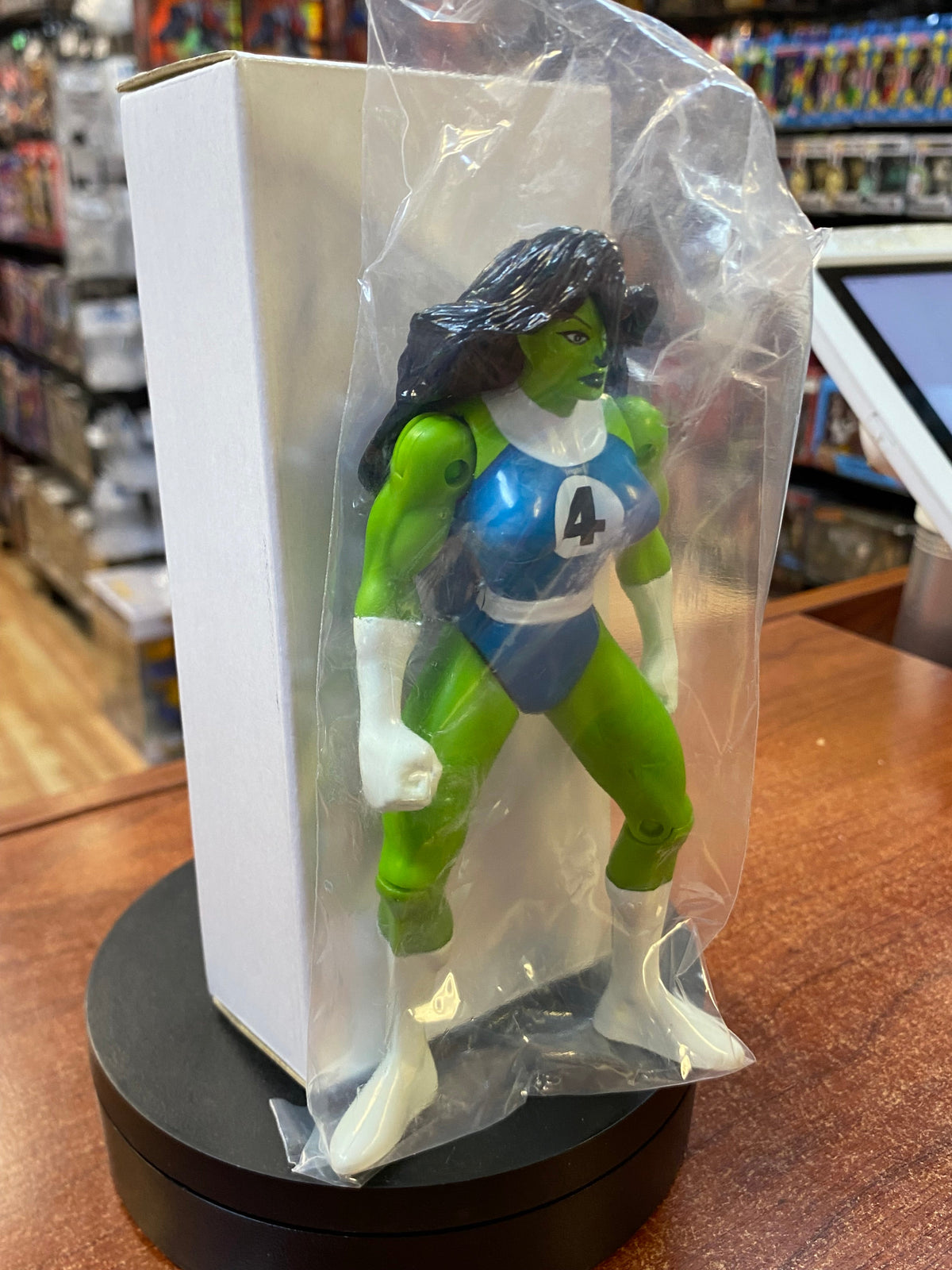 She Hulk Mail Away (Vintage Marvel Fantastic Four, Toybiz) SEALED product image 2, provided for visual reference and product