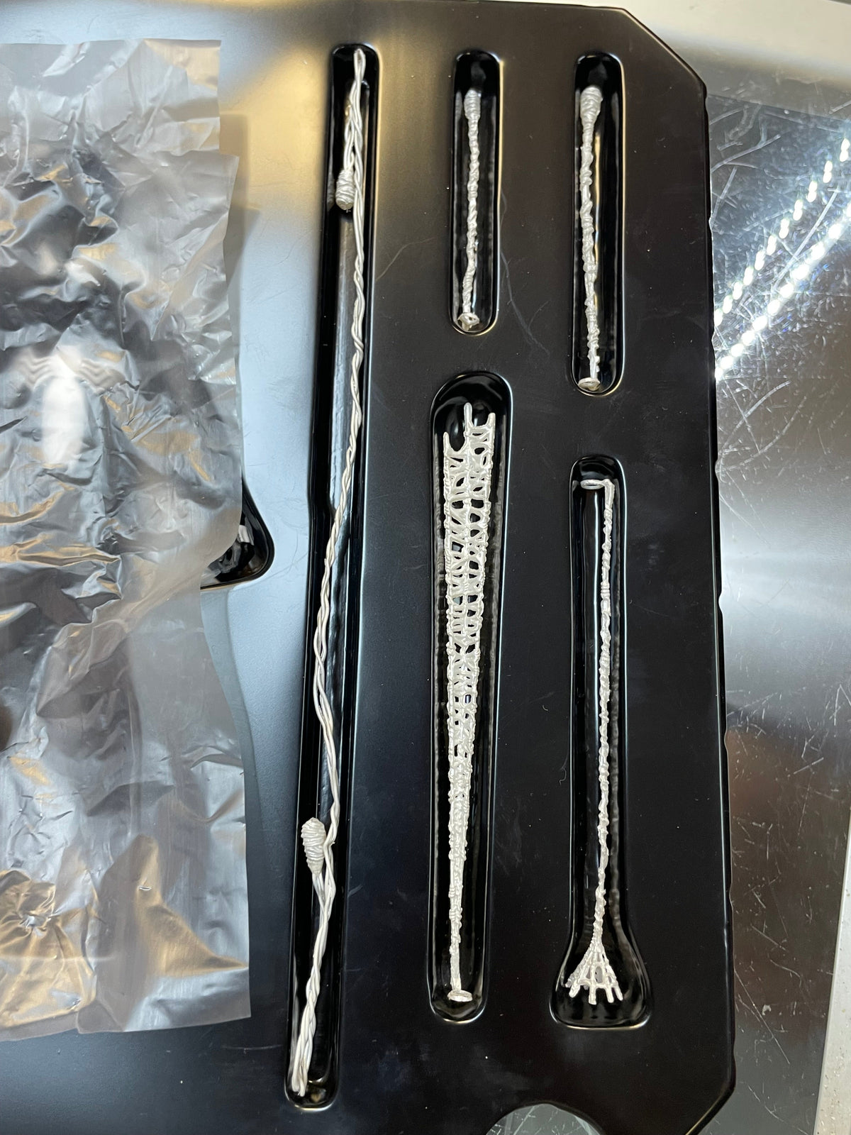 Black Suit Symbiote Spider-Man PX Exclusive (Mezco One:12, Mezco Toyz) COMPLETE product image 23, provided for visual