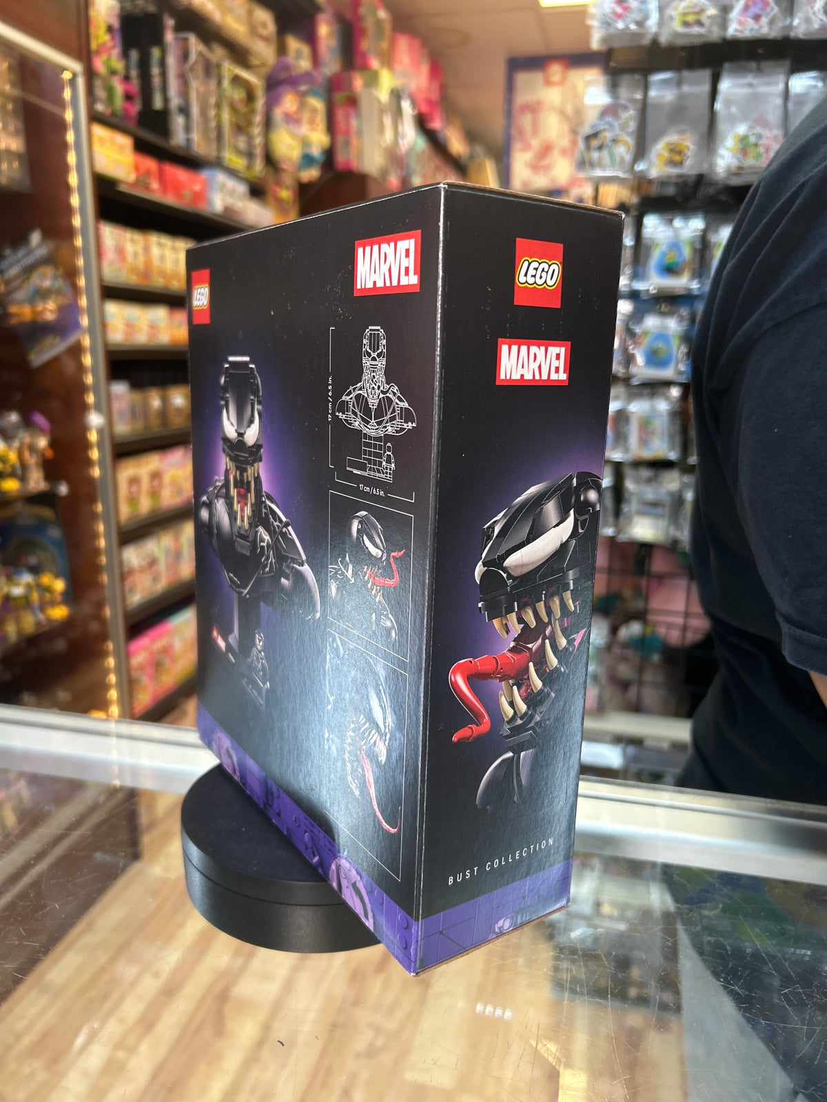 Venom Bust Lego #76356 (Lego, Marvel) **Sealed** product image 3, provided for visual reference and product detail review