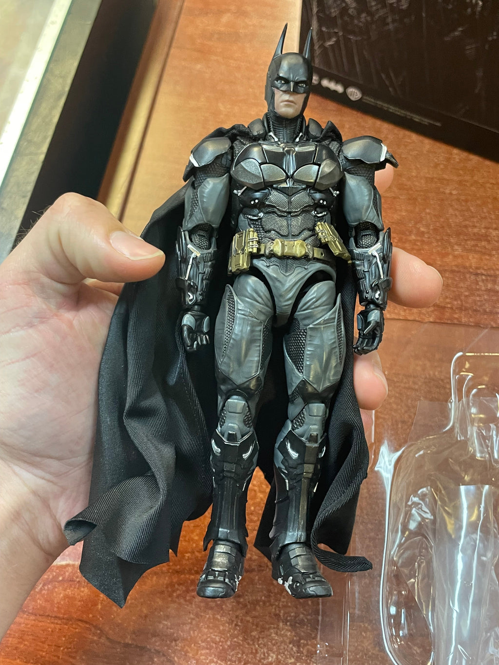 Batman Arkham knight V8.04 1/12 (LPZZ, DC Comics Batman) COMPLETE product image 18, provided for visual reference and