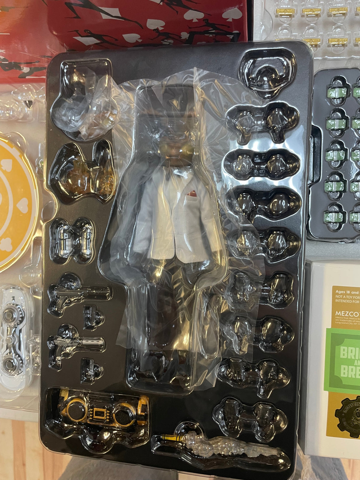 Secret Agent Gomez 2021 Mezcocon Summer Edition Casino High Roller Box Set (Mezco One:12, Mezco Toyz) MISSING STICKERS