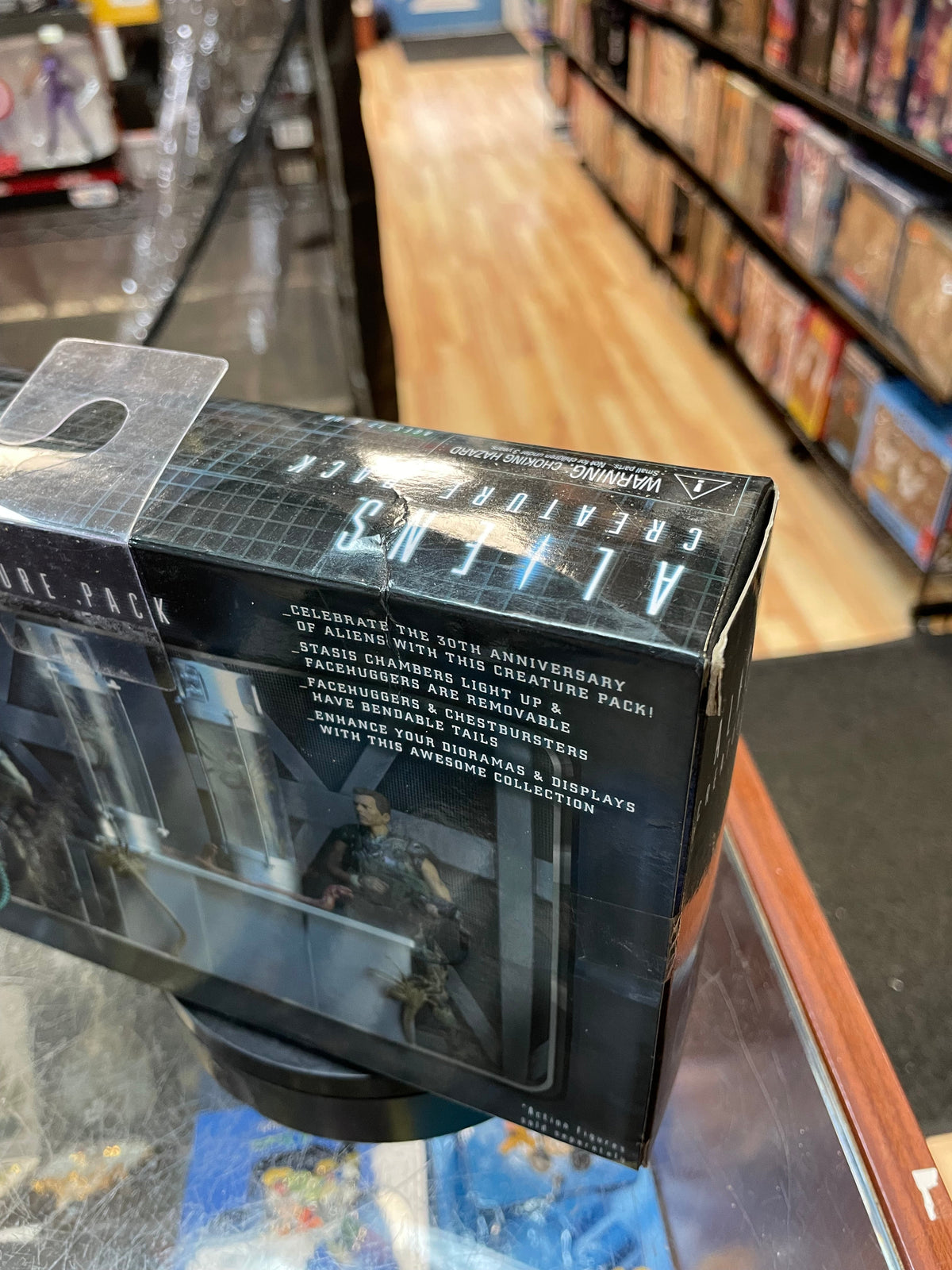 Creature Pack (NECA, Aliens) **SEALED** product image 6, provided for visual reference and product detail review