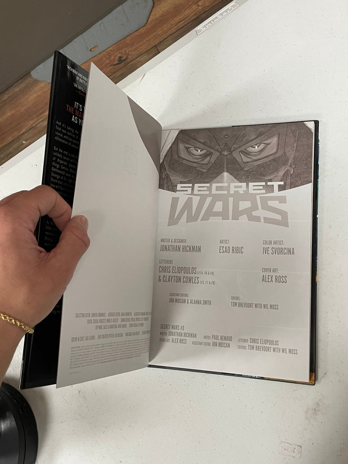 Secret Wars #1-9 (Marvel Trade Hardback) product image 5, provided for visual reference and product detail review