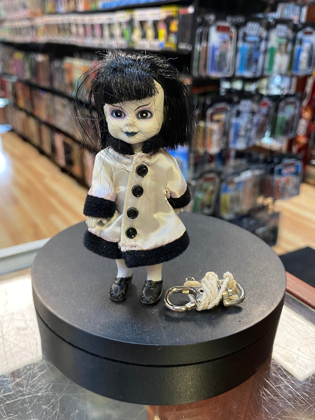 Lottie Mini Series (Vintage Living Dead Dolls LDD, Mezco) COMPLETE product image 1, provided for visual reference and
