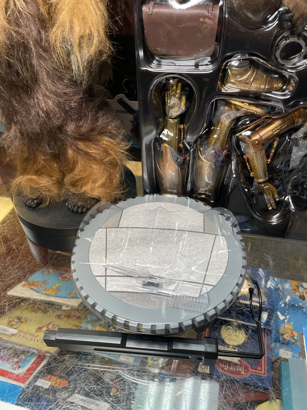 Chewbacca with Disassembled C-3PO MMS766 (Star Wars Hot Toys) COMPLETE product image 7, provided for visual reference and