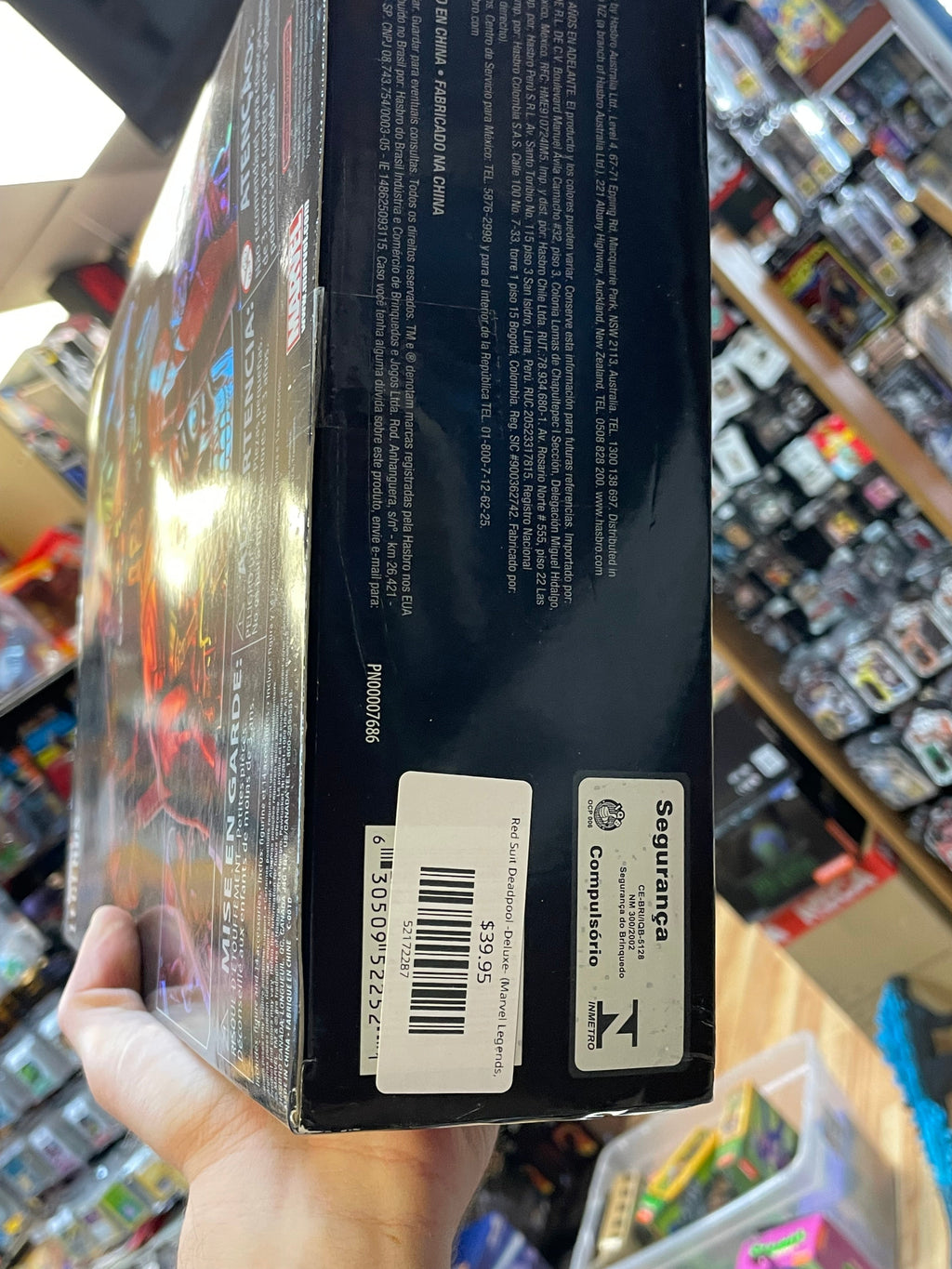 Red Suit Deadpool -Deluxe- (Marvel Legends, Hasbro) **Complete** product image 12, provided for visual reference and product