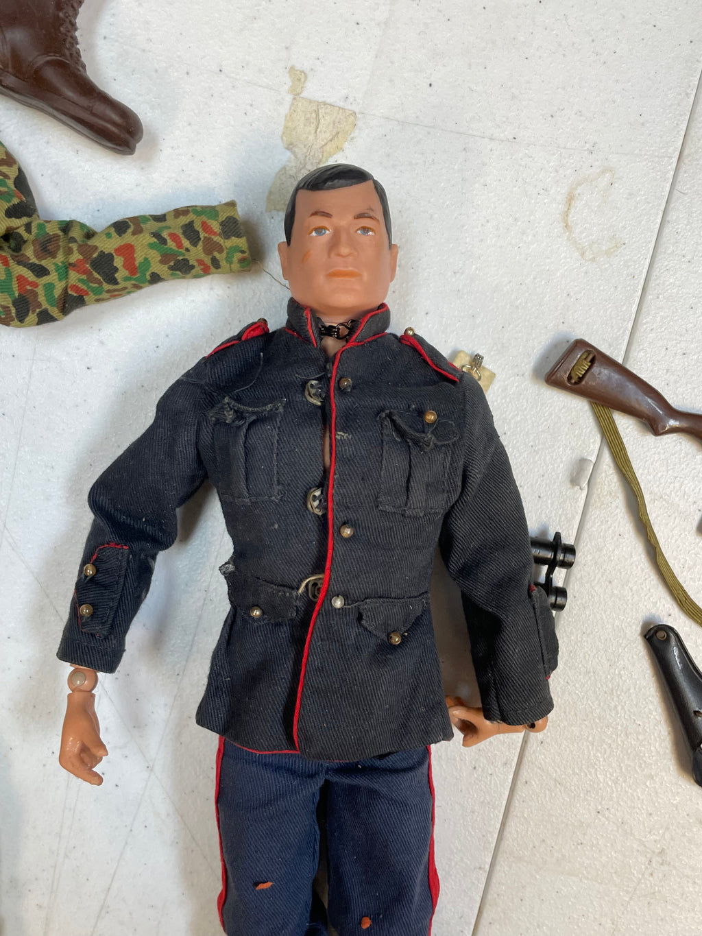 Action Marine with Foot Locker (Vintage 12” GI Joe, Hasbro) **Original** product image 21, provided for visual reference and