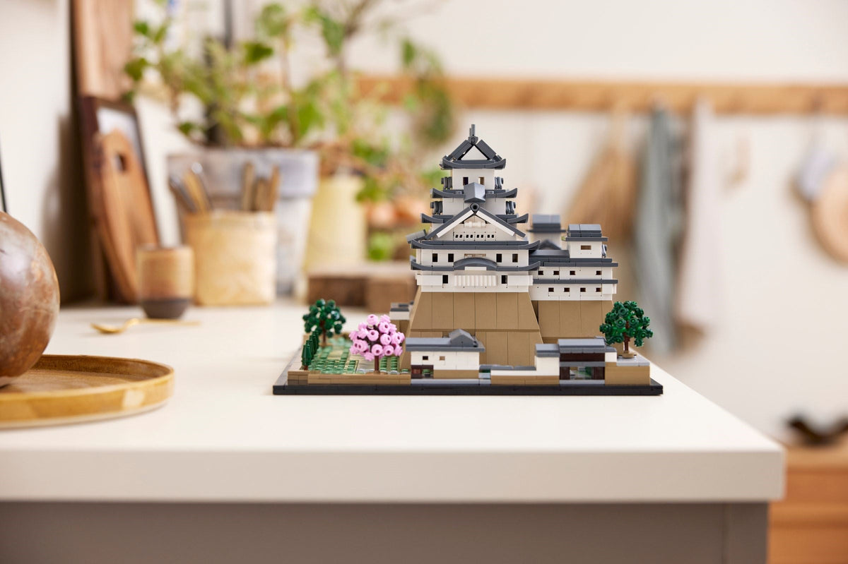 21060 Himeji Castle product image 3, provided for visual reference and product detail review