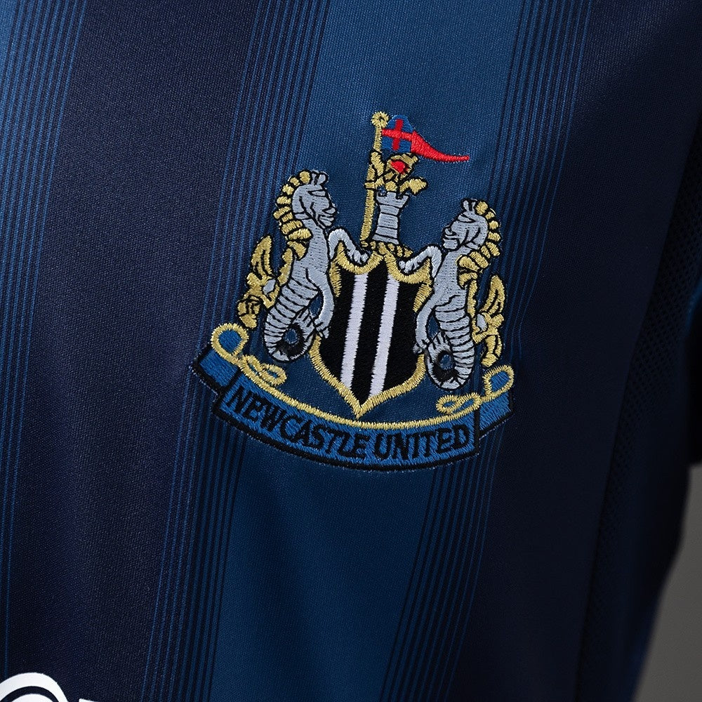Newcastle United Jersey 2005-06 Away Retro Football Kit product image 4
