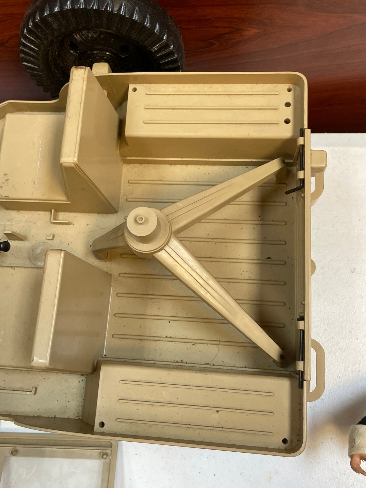 Desert Patrol Attack Jeep with Driver (Vintage 12” GI Joe, Hasbro) **Original** product image 32, provided for visual
