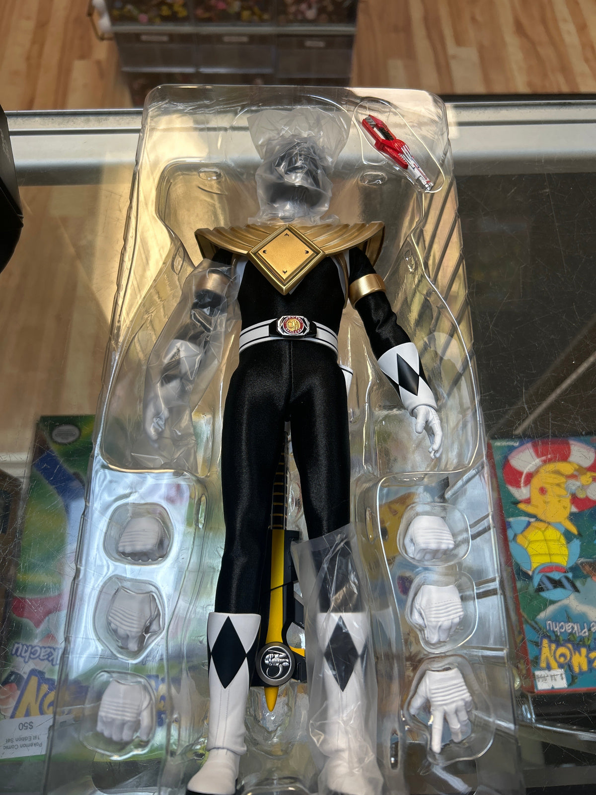 Dragon Shield Black Ranger 1/6 Scale (ThreeZERO, Power Ranger) COMPLETE product image 2, provided for visual reference and