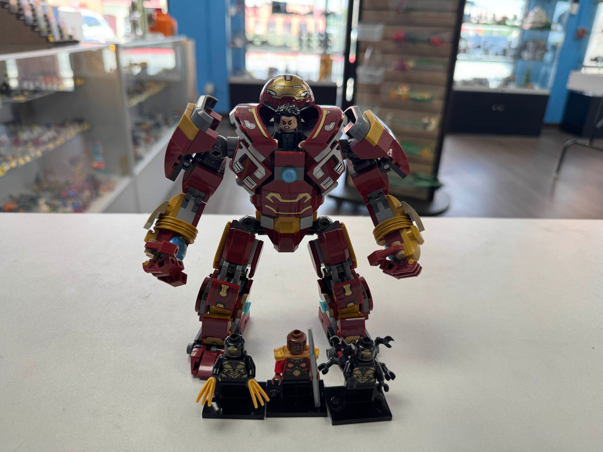 76247 LEGO Marvel: Hulkbuster Battle of Wakanda (Previously Owned) product image 1, provided for visual reference and