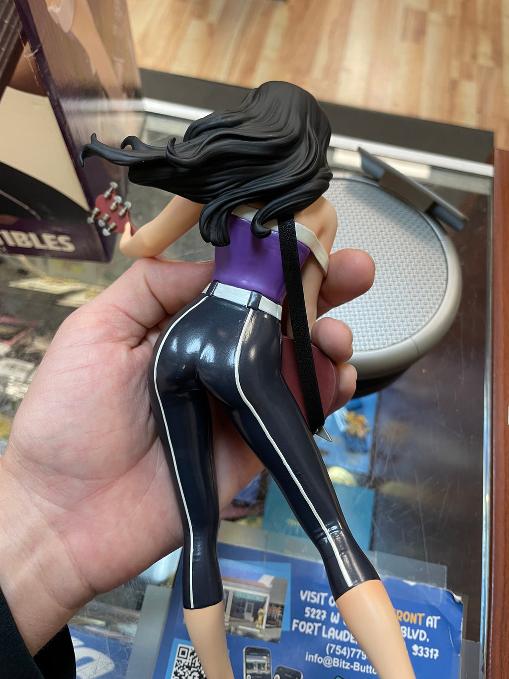 The Huntress DC Bombshells Statue (DC Collectibles, DC Direct) COMPLETE product image 12, provided for visual reference and
