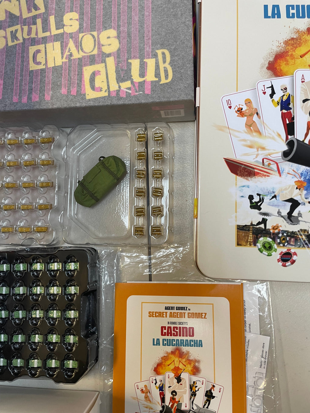 Secret Agent Gomez 2021 Mezcocon Summer Edition Casino High Roller Box Set (Mezco One:12, Mezco Toyz) MISSING STICKERS