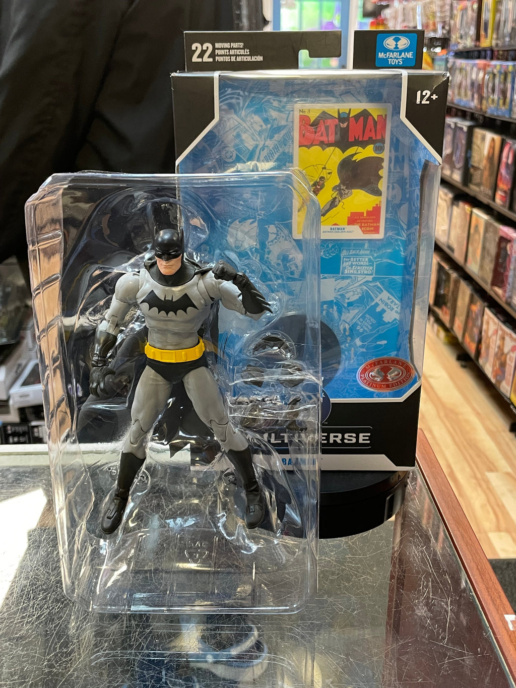 Batman Golden Age (DC Multiverse, McFarlane Toys) COMPLETE product image 1, provided for visual reference and product detail