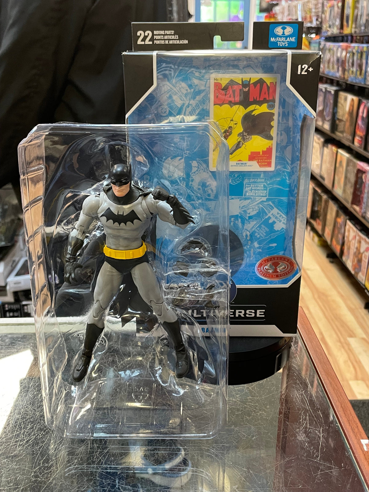 Batman Golden Age (DC Multiverse, McFarlane Toys) COMPLETE product image 1, provided for visual reference and product detail
