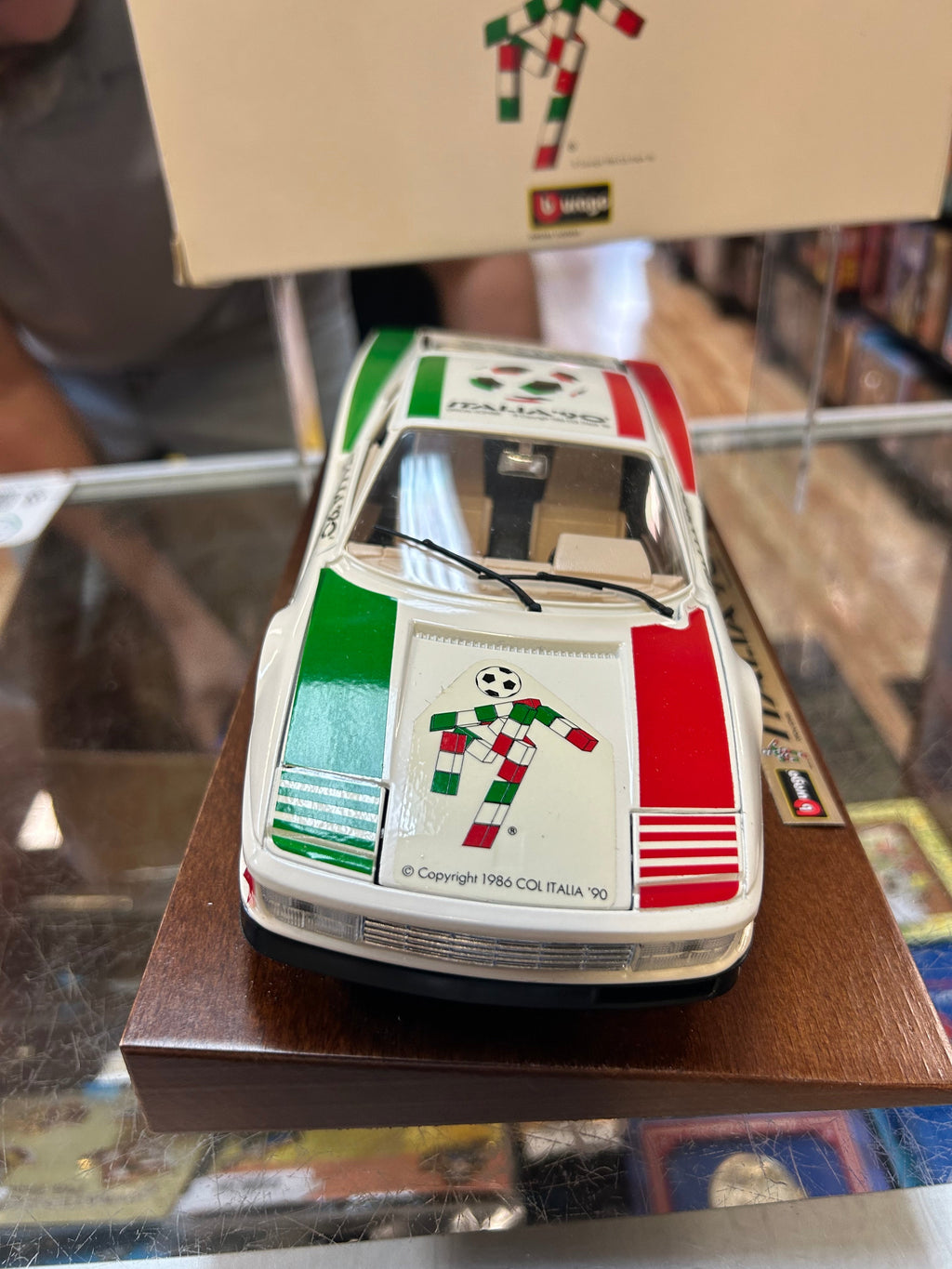 World Cup Ferrari Testarossa 1984 Diecast (Vintage Burago, Italia 90) Open Box product image 2, provided for visual