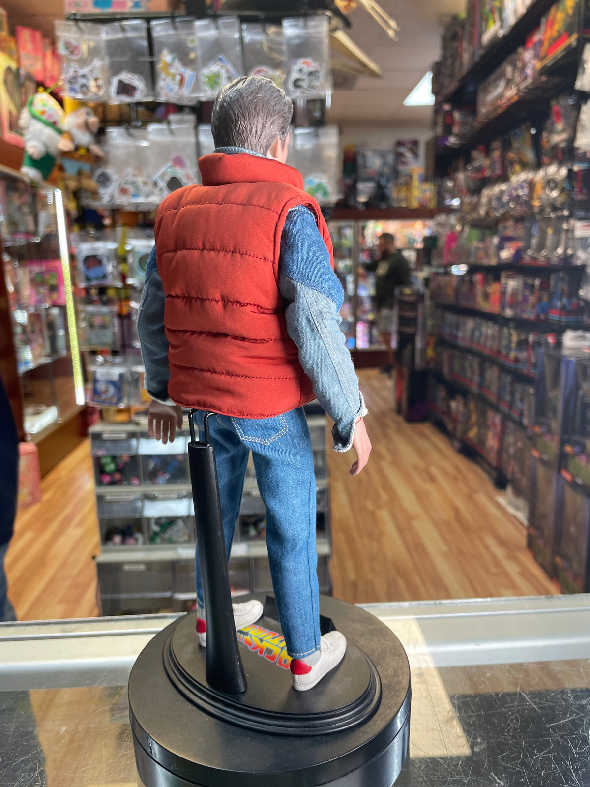 Marty Mcfly & Einstein #MMS573 (Hot Toys, Marvel) **COMPLETE** product image 6, provided for visual reference and product
