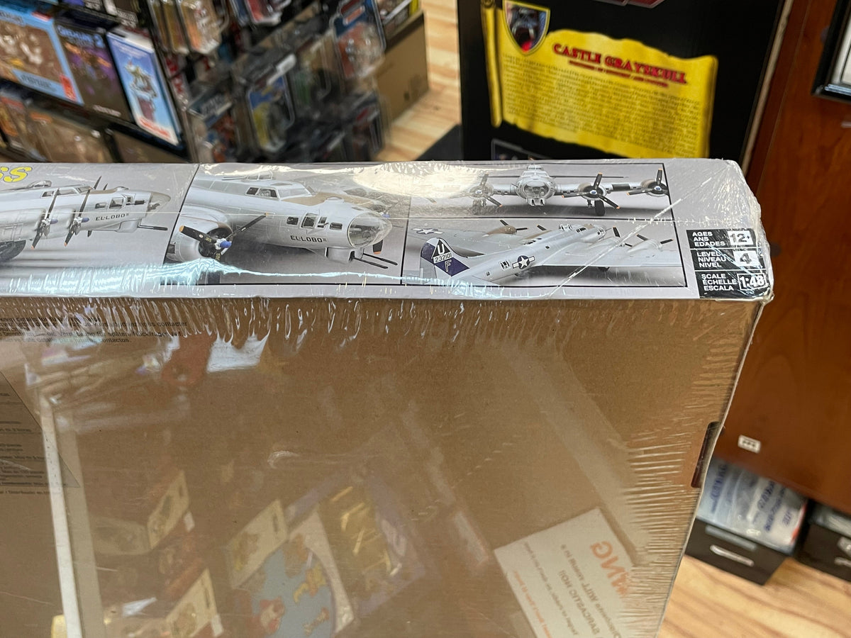 B-17G Flying Fortress 1:48 #85-5600 (Revell Monogram, Model Kit) SEALED product image 10, provided for visual reference and