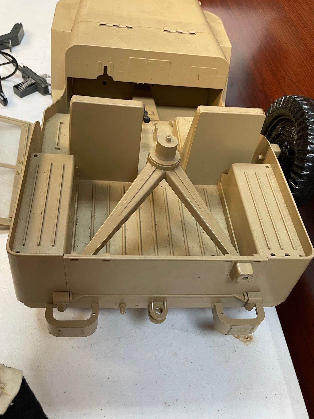 Desert Patrol Attack Jeep with Driver (Vintage 12” GI Joe, Hasbro) **Original** product image 31, provided for visual
