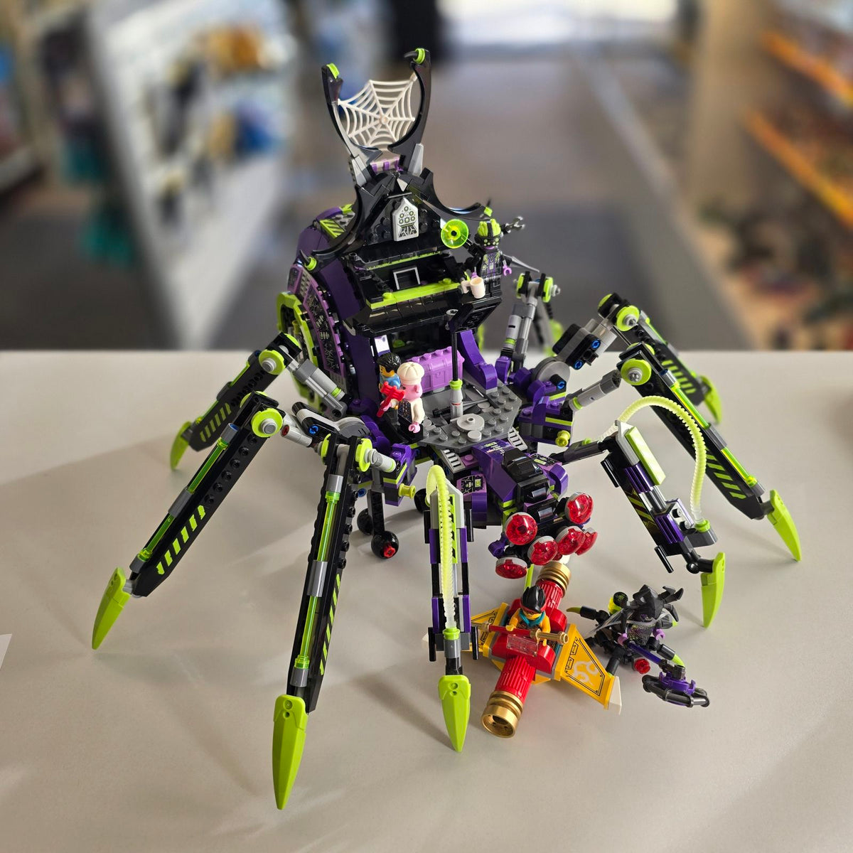 Spider Queen’s Arachnoid Base (Previously Owned) product image 1, provided for visual reference and product detail review