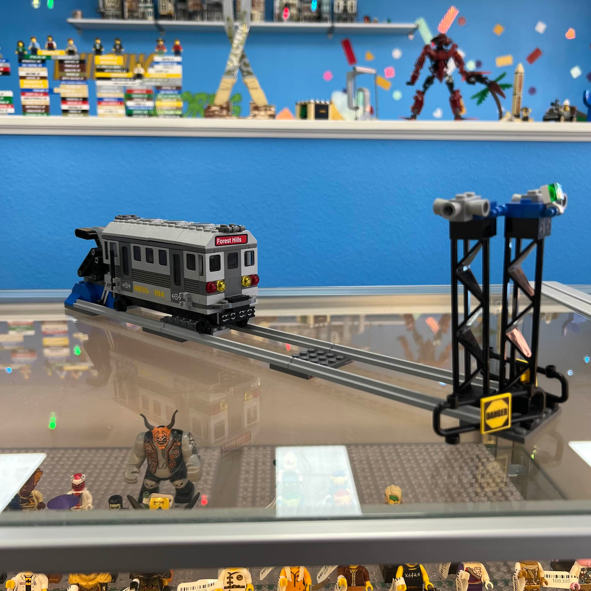 4855 Spider-Man's Train Rescue (Retired) (Previously Owned) product image 1, provided for visual reference and product