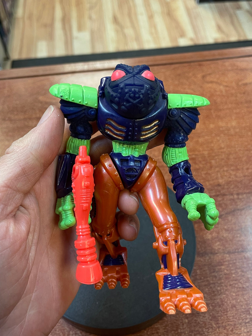 Toadborg (Vintage Bucky O'Hare, Playmates) COMPLETE product image 5, provided for visual reference and product detail review