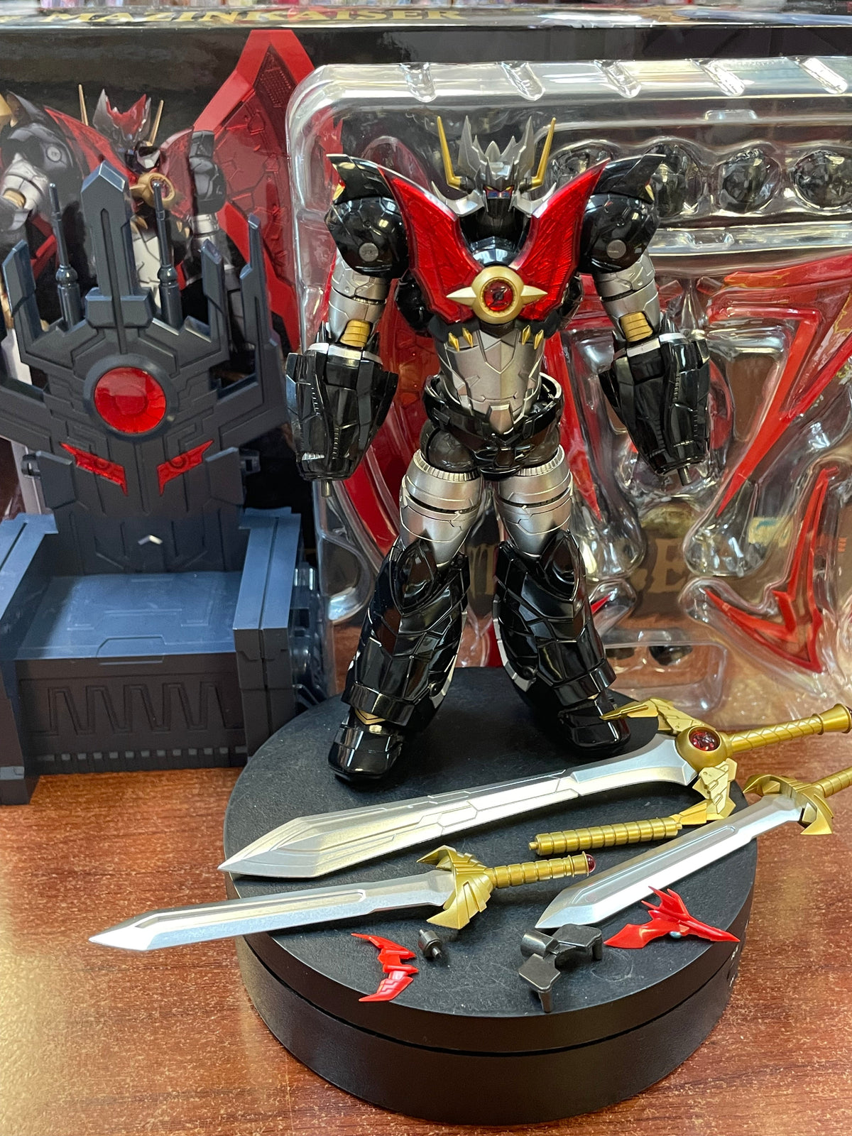 Mazinkaizer With Throne (Goodsmile Company Hagane Works, Sentinel) OPEN BOX product image 5, provided for visual reference