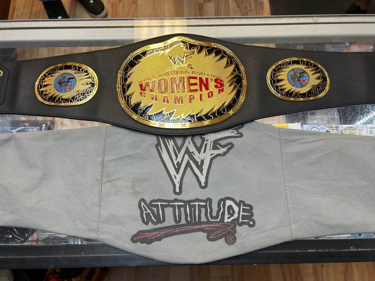 Womans Championship Belt with Bag (Vintage WWF, Figures Toy Company) product image 1, provided for visual reference and
