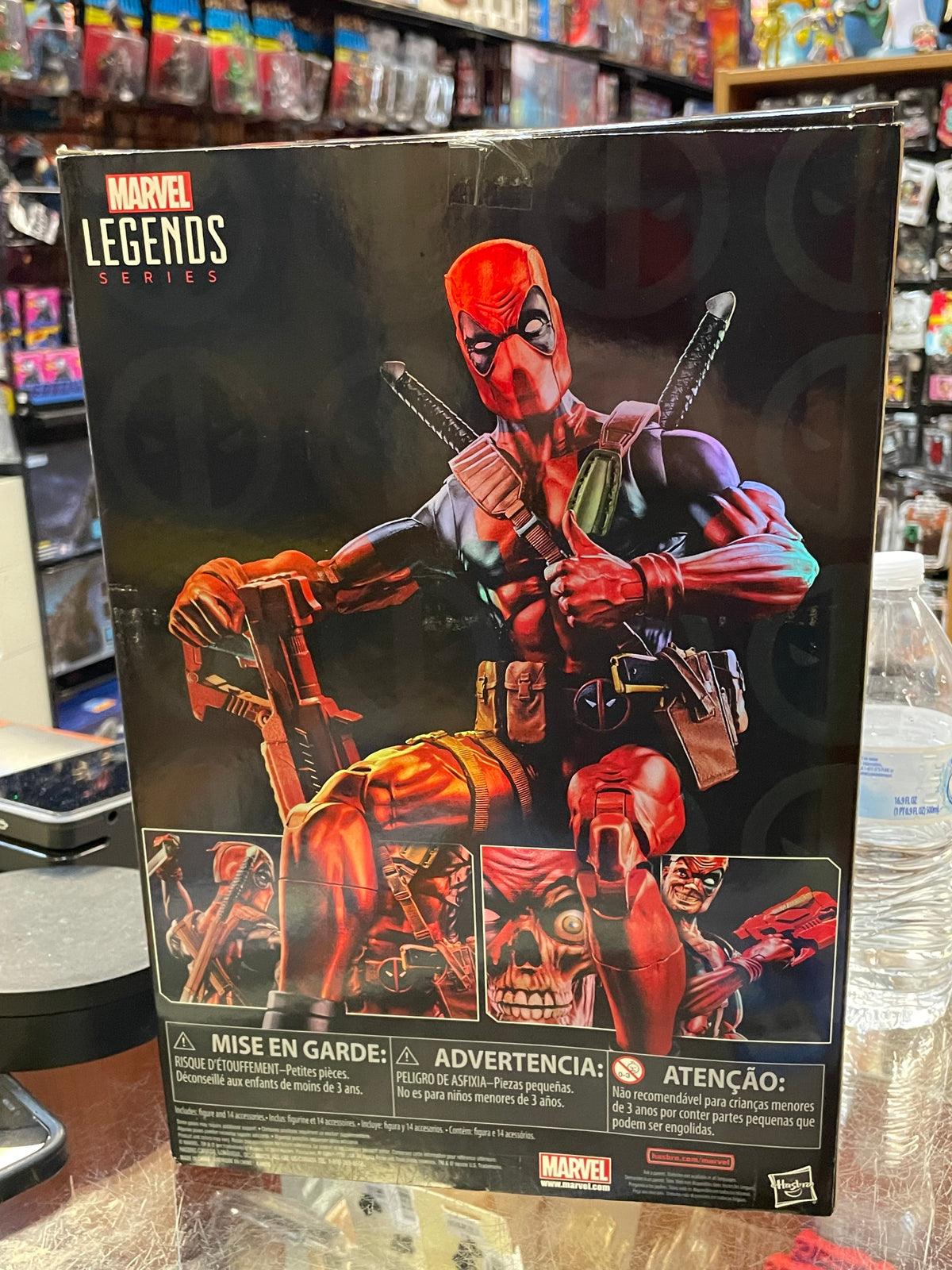 Red Suit Deadpool -Deluxe- (Marvel Legends, Hasbro) **Complete** product image 11, provided for visual reference and product