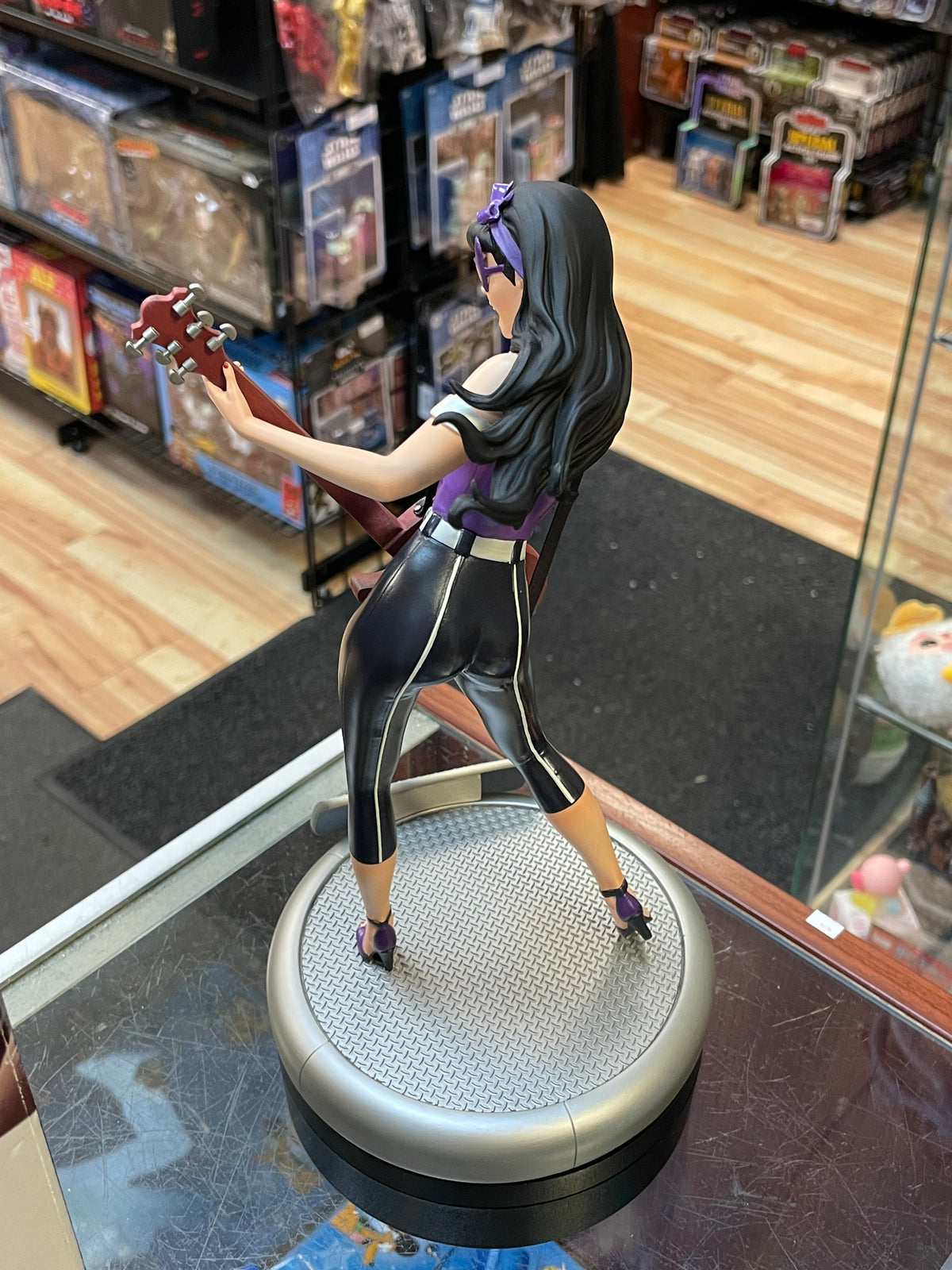 The Huntress DC Bombshells Statue (DC Collectibles, DC Direct) COMPLETE product image 9, provided for visual reference and