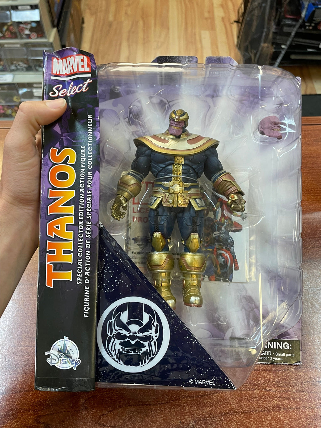 Thanos Infinity Gauntlet (Marvel Select, DST) **SEALED** product image 6, provided for visual reference and product detail