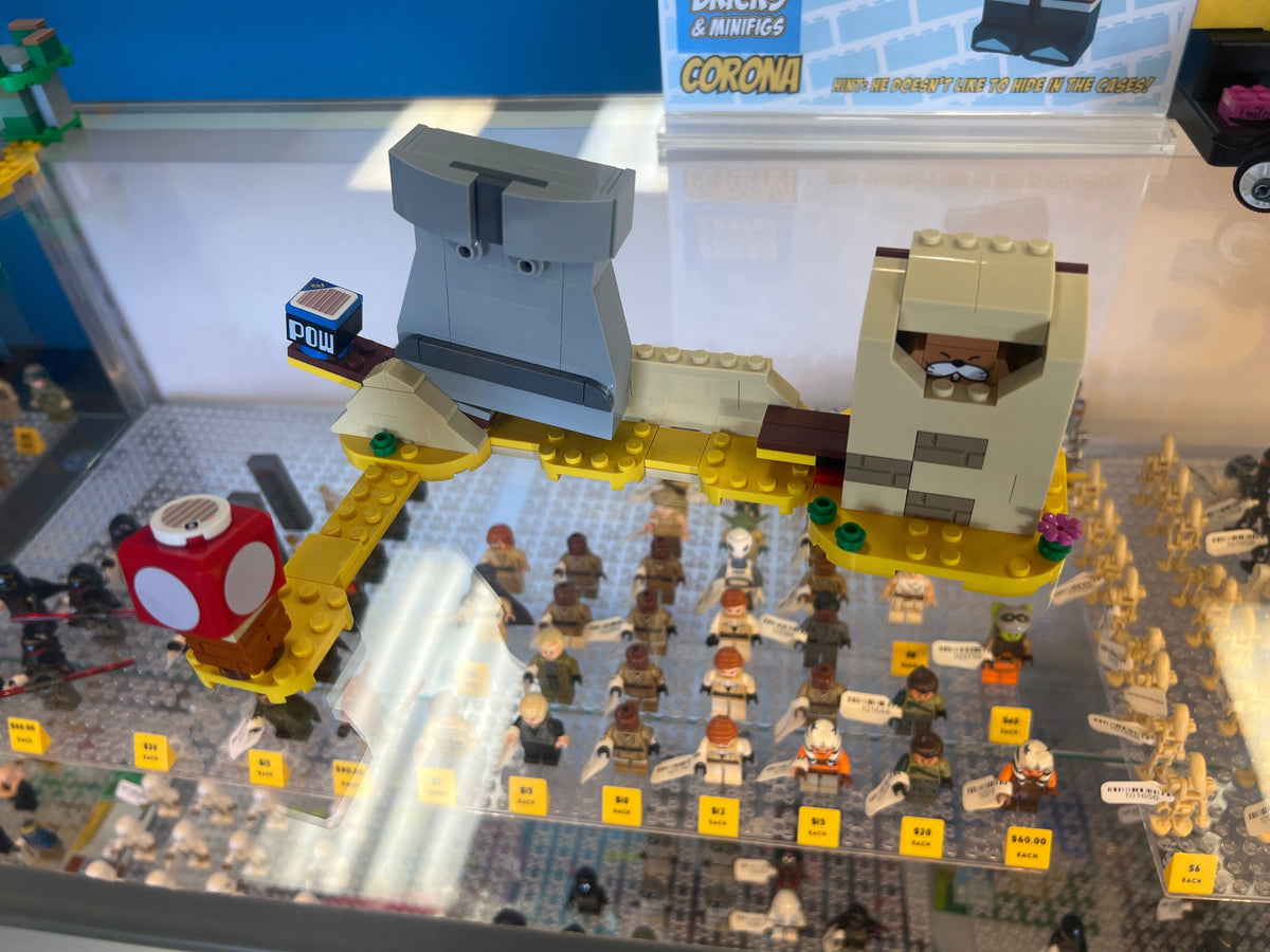40414 Monty Mole & Super Mushroom - Expansion Set (Retired) (Previously Owned) product image 1, provided for visual