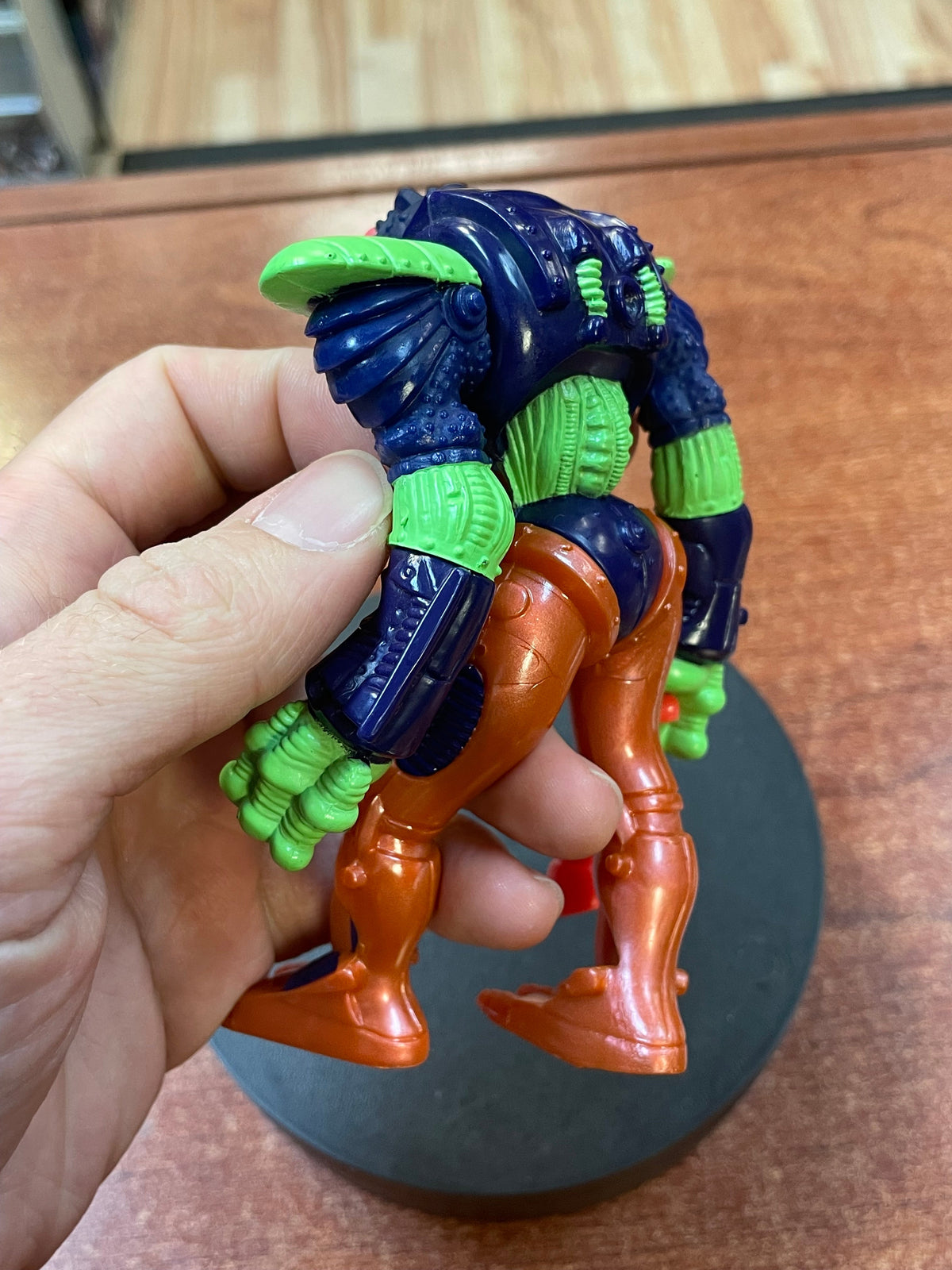 Toadborg (Vintage Bucky O'Hare, Playmates) COMPLETE product image 8, provided for visual reference and product detail review