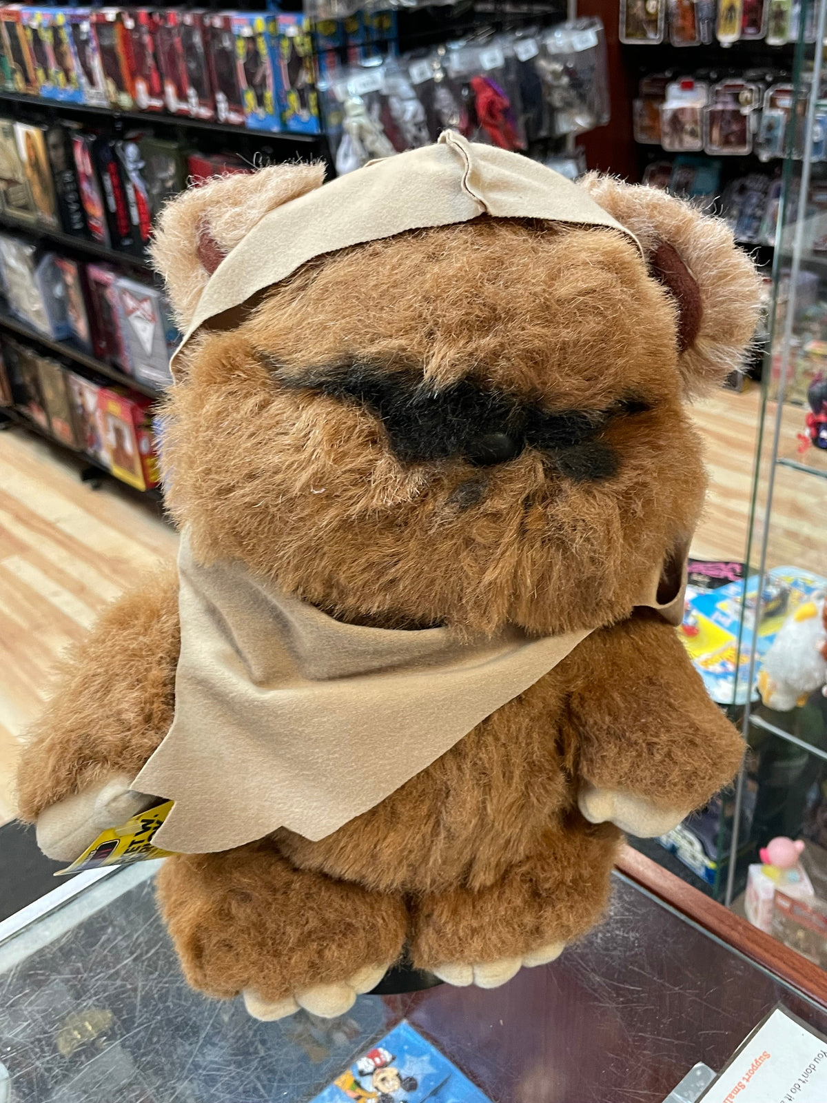 Wicket Warrick Plush with Tag (Vintage Star Wars, Kenner) product image 5, provided for visual reference and product detail