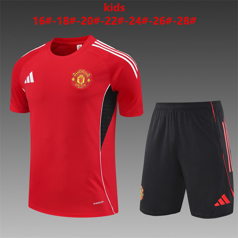 Kids Manchester United Training Tracksuits 25/26 Football