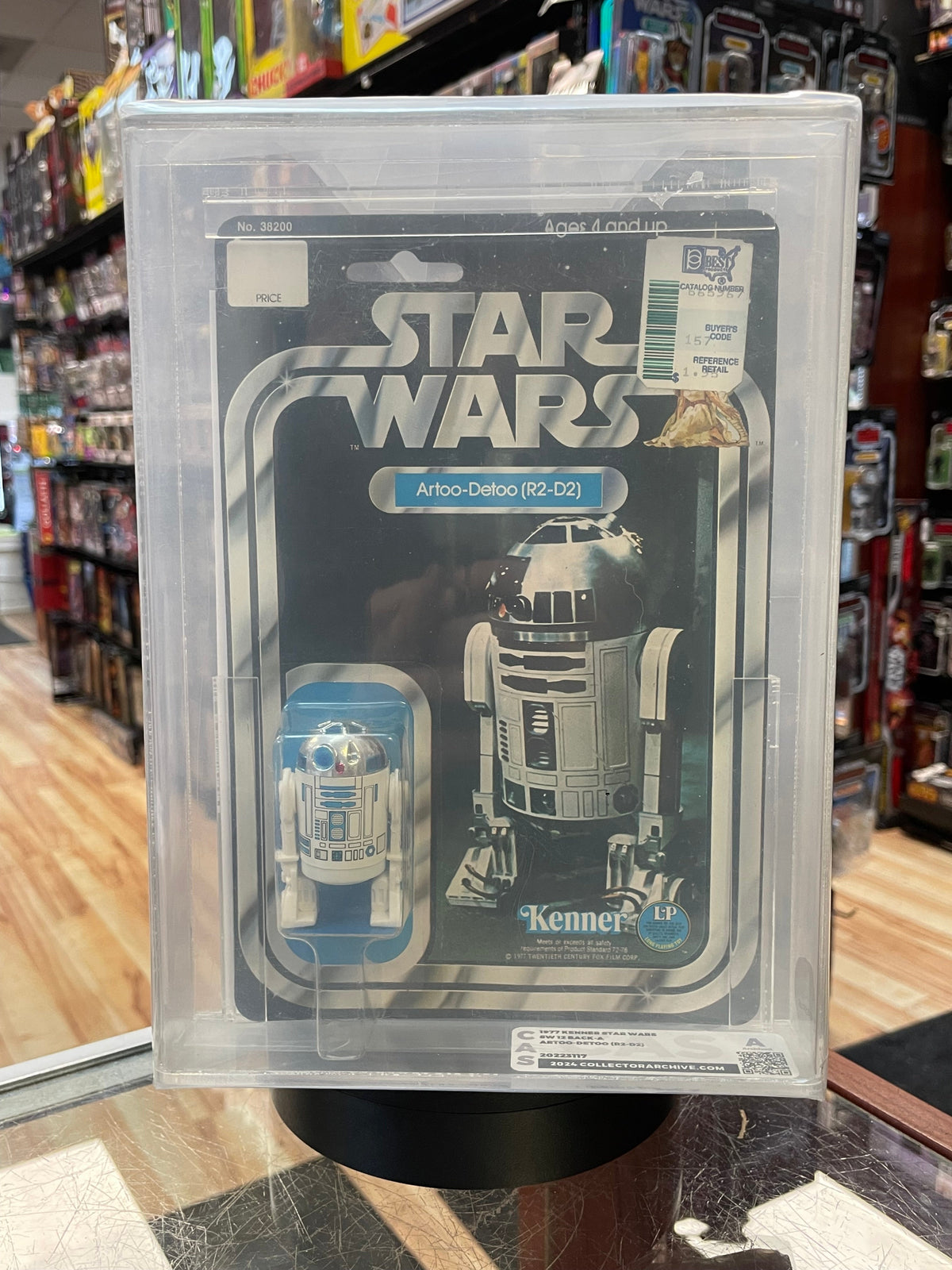 R2-D2 Artoo Detoo 12A Back (Vintage Star Wars, Kenner) GRADED product image 1, provided for visual reference and product