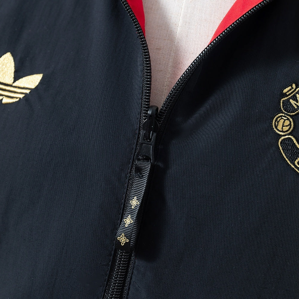 Manchester United Windbreaker 2025/26 Reversible Football product image 9