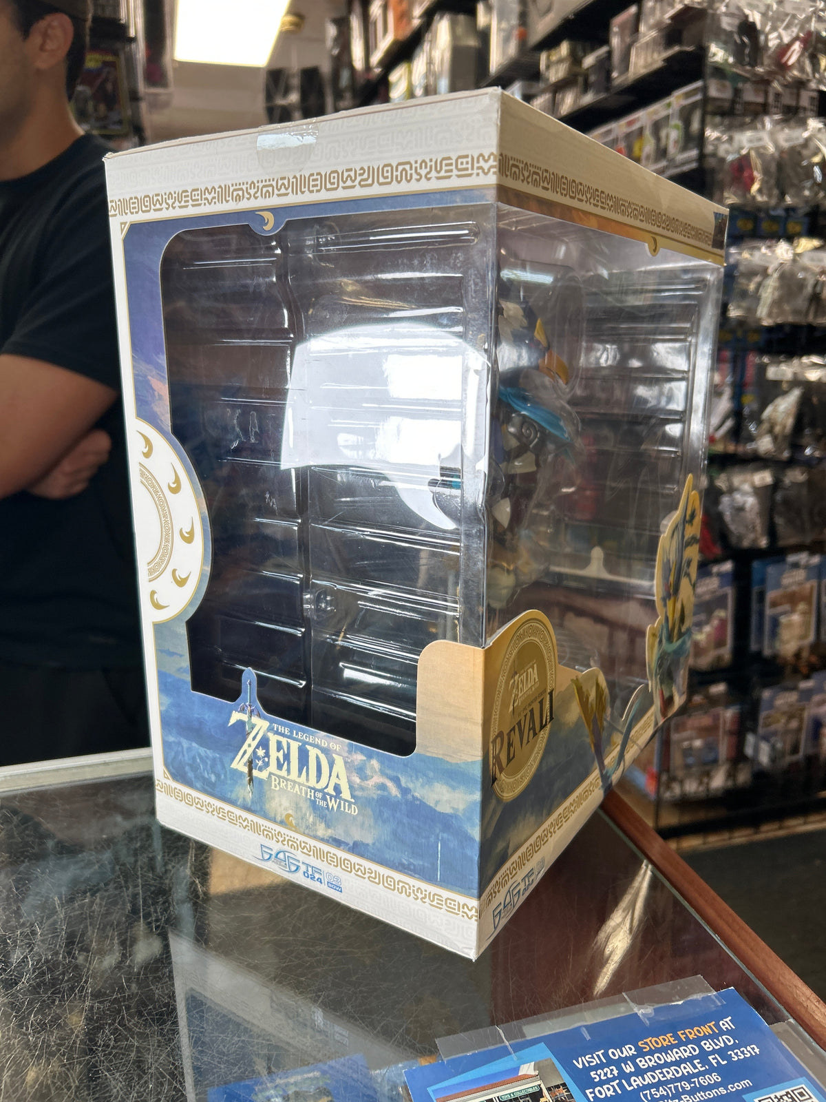 Revali 11” PVC Statue (The legend Of Zelda, First 4 Figures) **SEALED** product image 2, provided for visual reference and