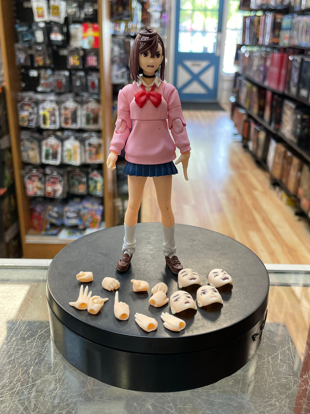 Momo Ayase(Bandai Tamashii SH Figuarts, Dandadan) COMPLETE product image 1, provided for visual reference and product detail