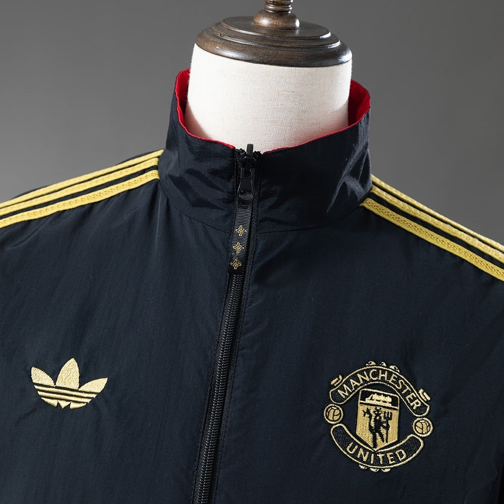 Manchester United Windbreaker 2025/26 Reversible Football product image 12