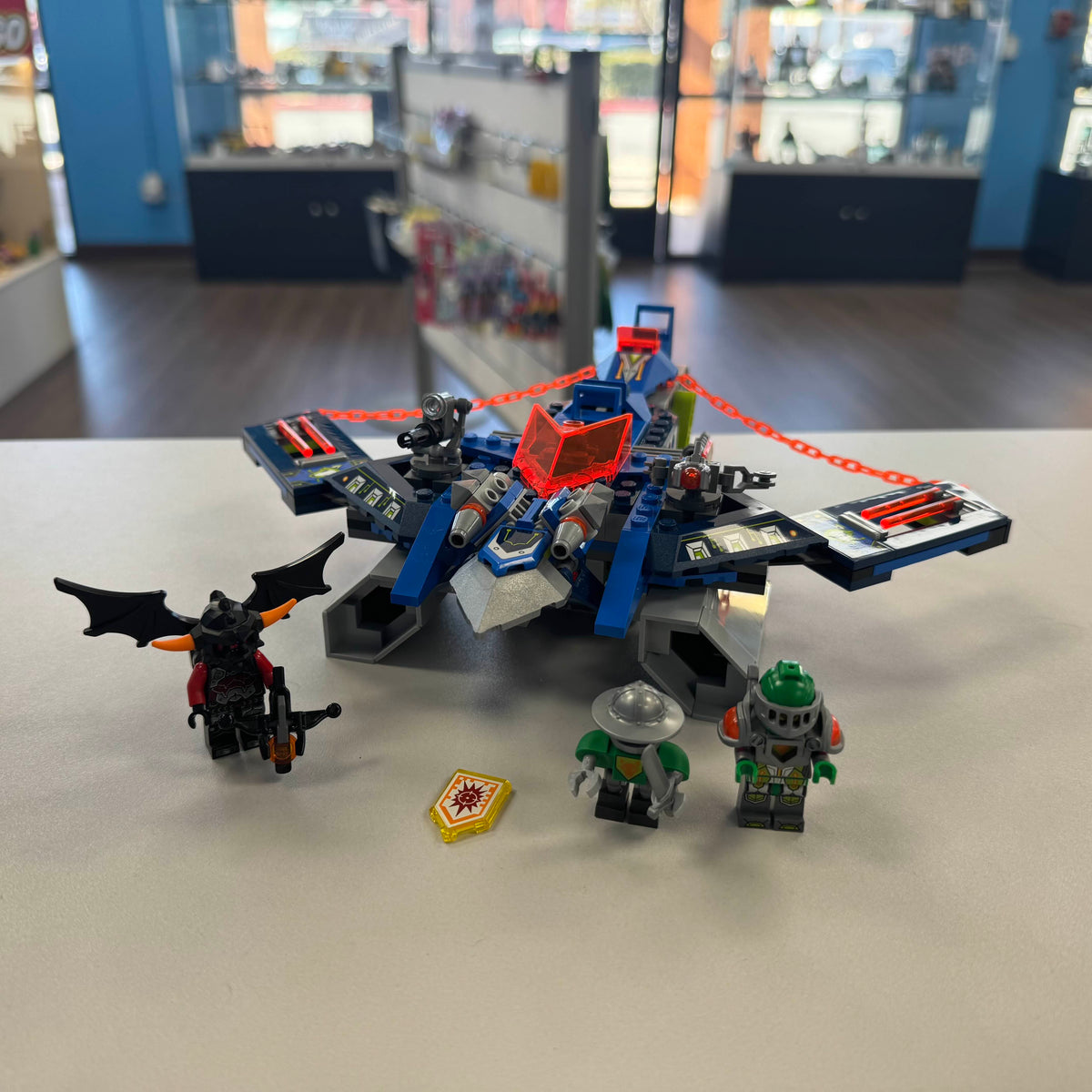 70320 Aaron Fox's Aero-Striker V2 (Retired) (Previously Owned) product image 1, provided for visual reference and product