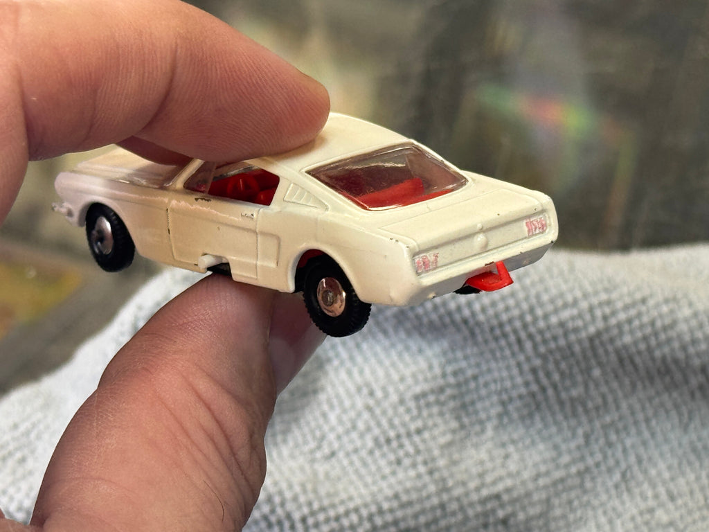 White Ford Mustang 8 Diecast (Vintage Matchbox, Lesney) product image 3, provided for visual reference and product detail
