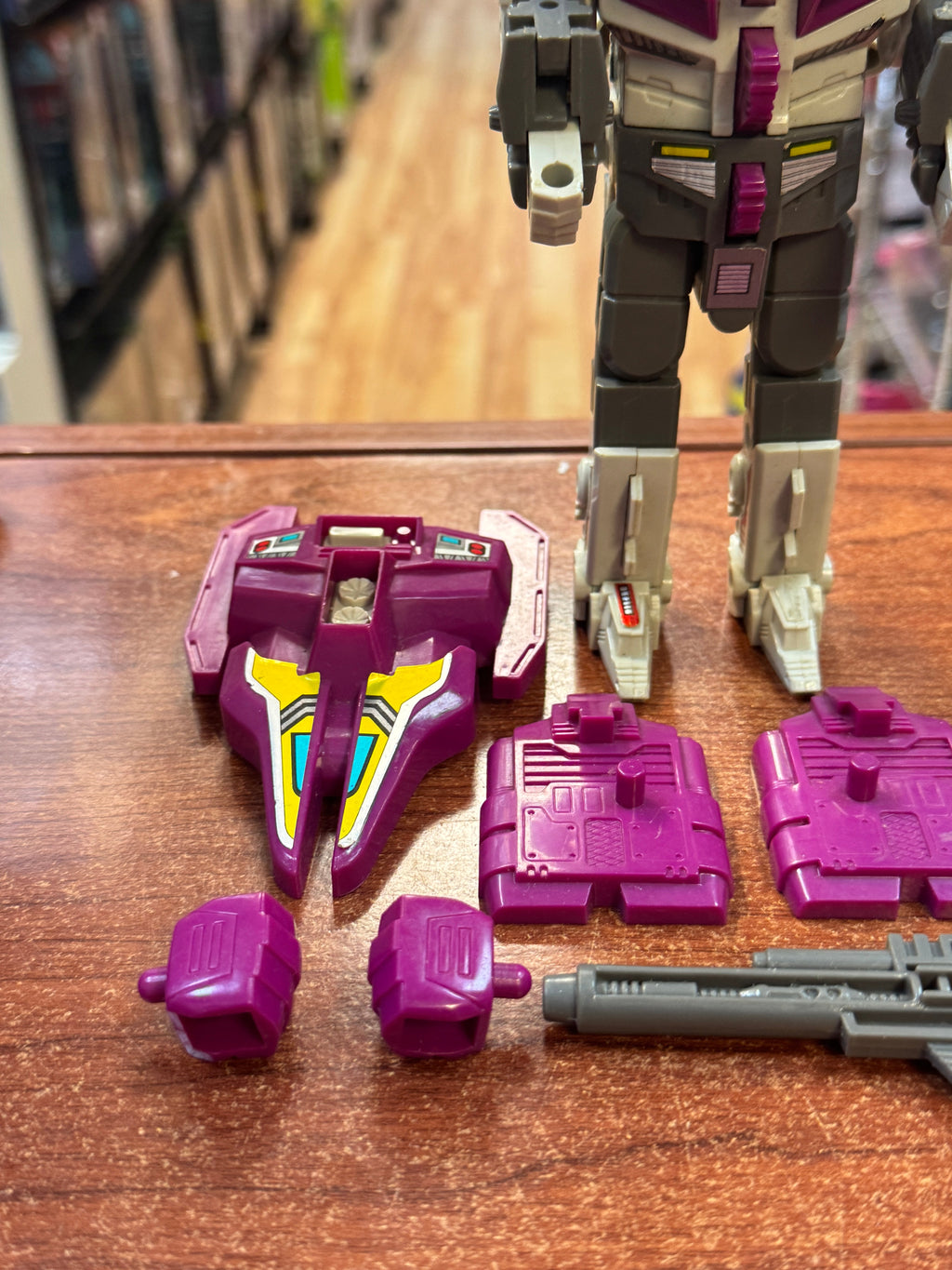 Hun-Gurr Terrorcon (Vintage Transformer G1, Hasbro) **Complete** product image 4, provided for visual reference and product